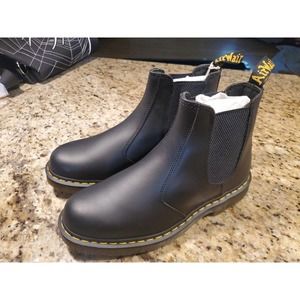 Women's Dr. Martens 2976 Leonore Fur Lined Boots in Black Size US 12M